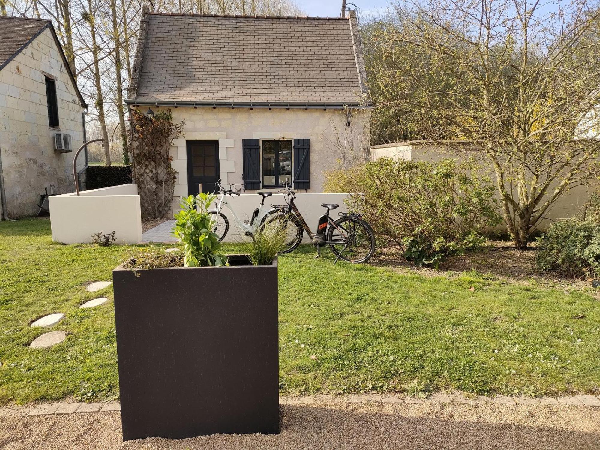 Les Logis D Usse Villa Rigny-Ussé Exteriör bild